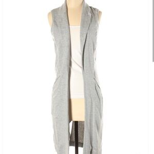 Tart gray Vest with pockets size small